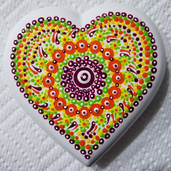 Heart Shaped Paper Weight - Picture 2 of 2